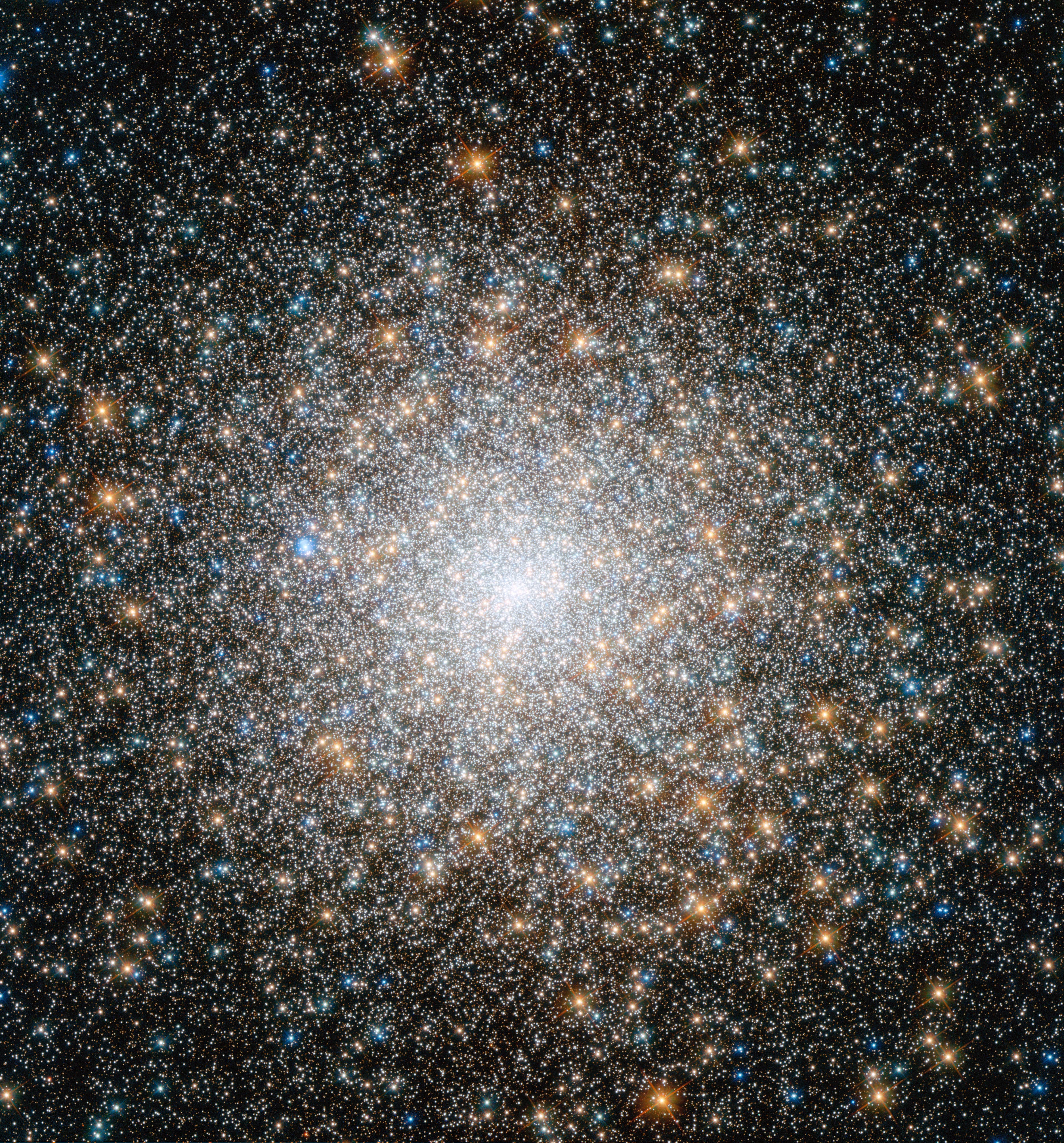 APOD: 2013 November 19 – Globular Cluster M15 from Hubble