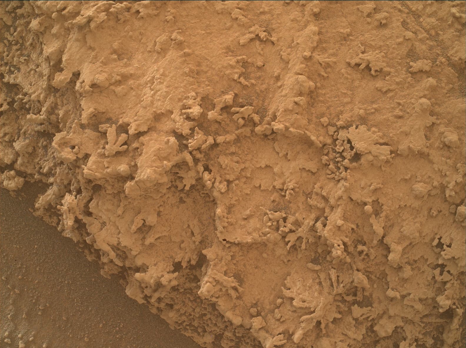 Foto de Marte da câmera MAHLI