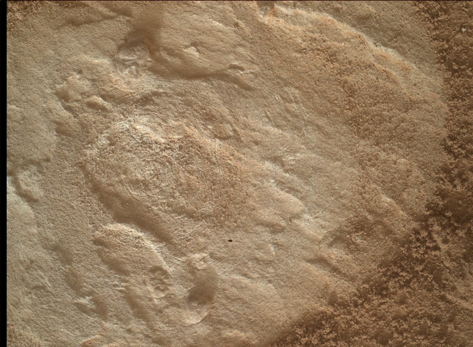 Foto de Marte da câmera MAHLI