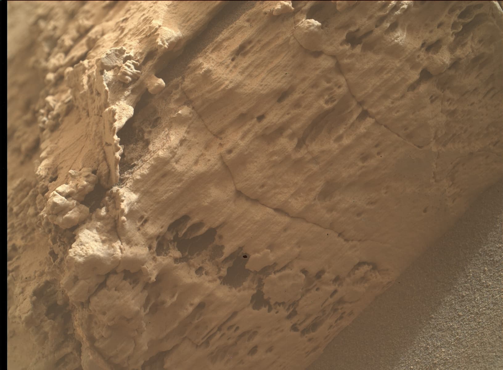 Foto de Marte da câmera MAHLI