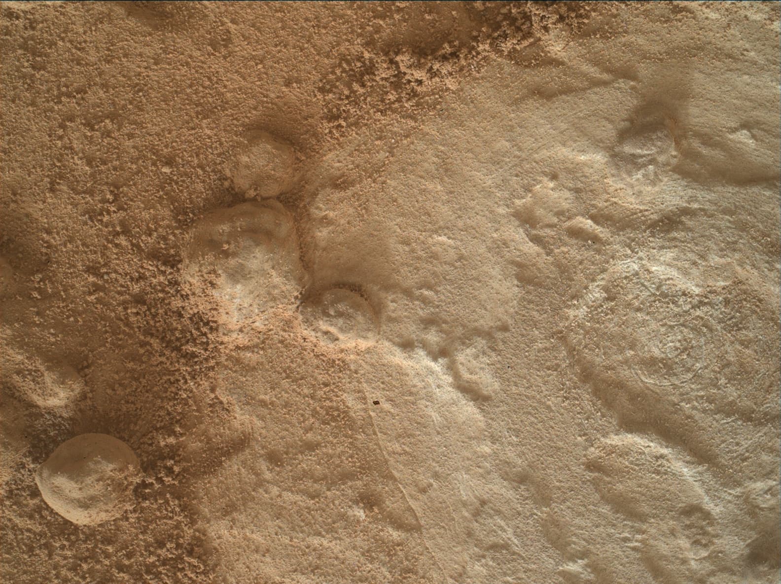 Foto de Marte da câmera MAHLI