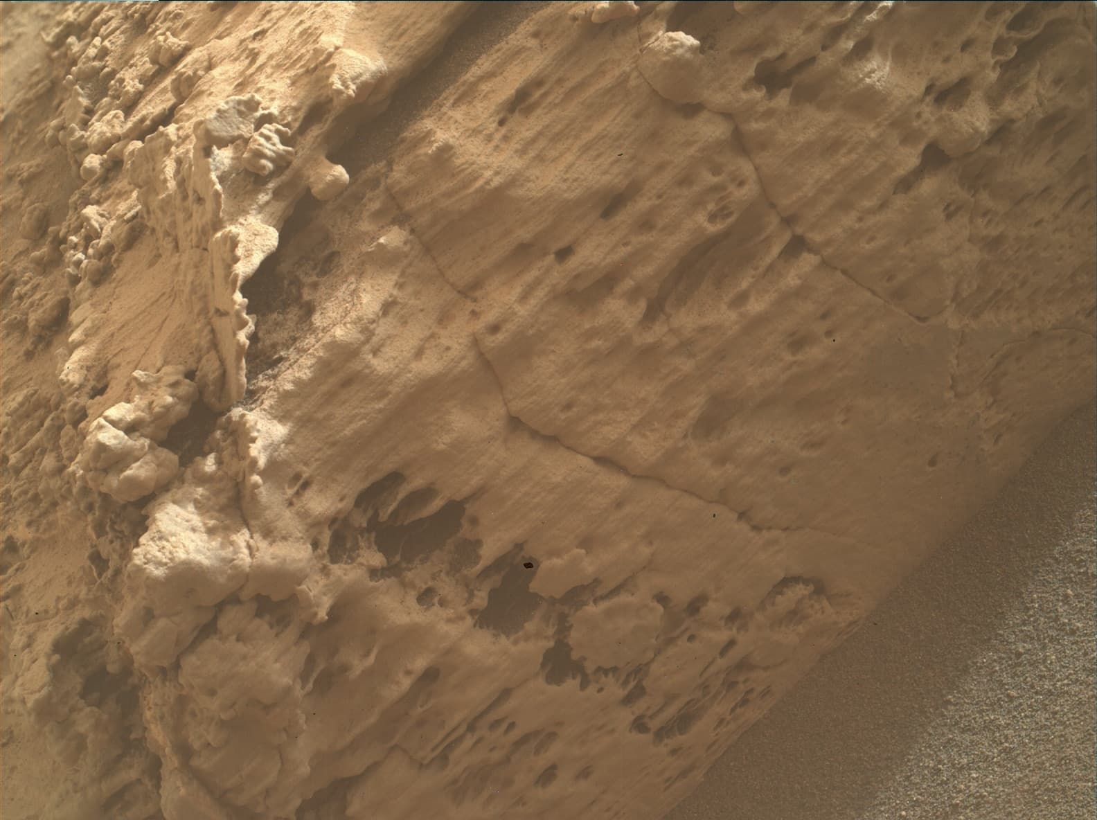 Foto de Marte da câmera MAHLI