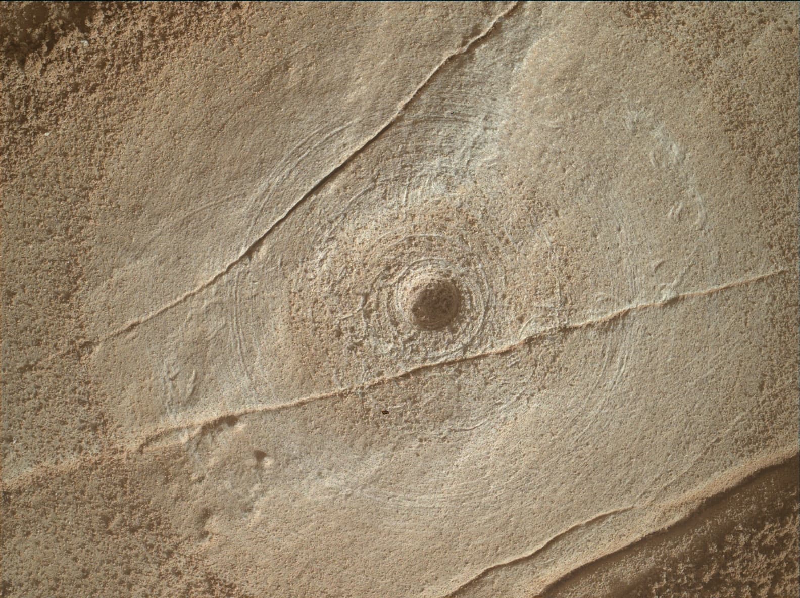 Foto de Marte da câmera MAHLI