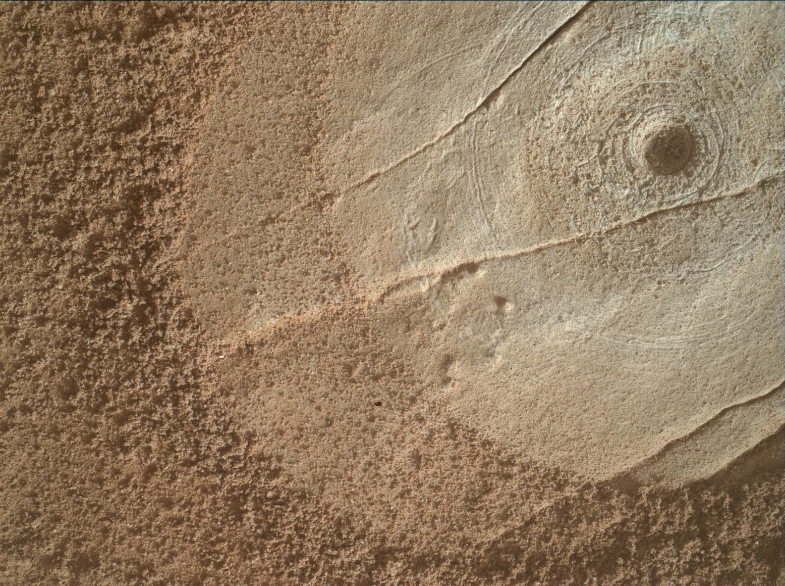 Foto de Marte da câmera MAHLI