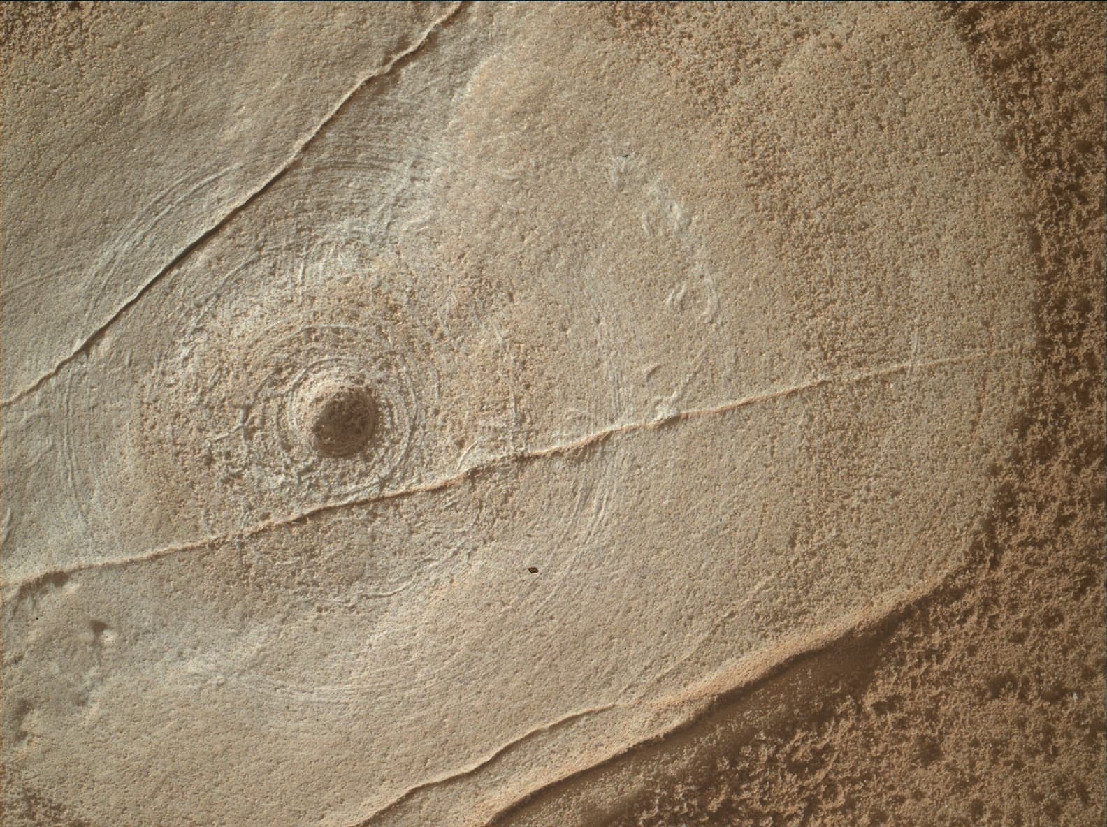 Foto de Marte da câmera MAHLI