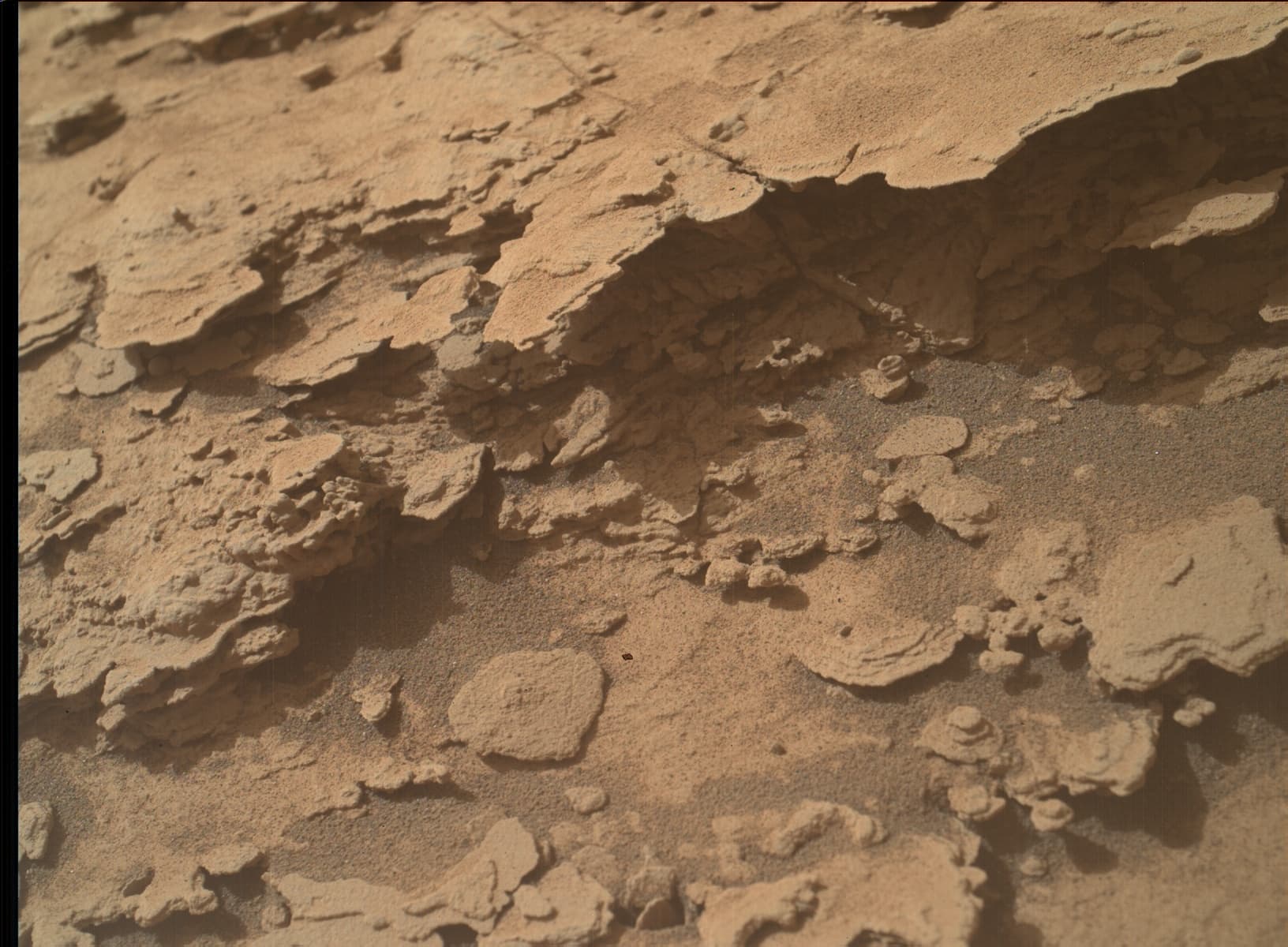 Foto de Marte da câmera MAHLI