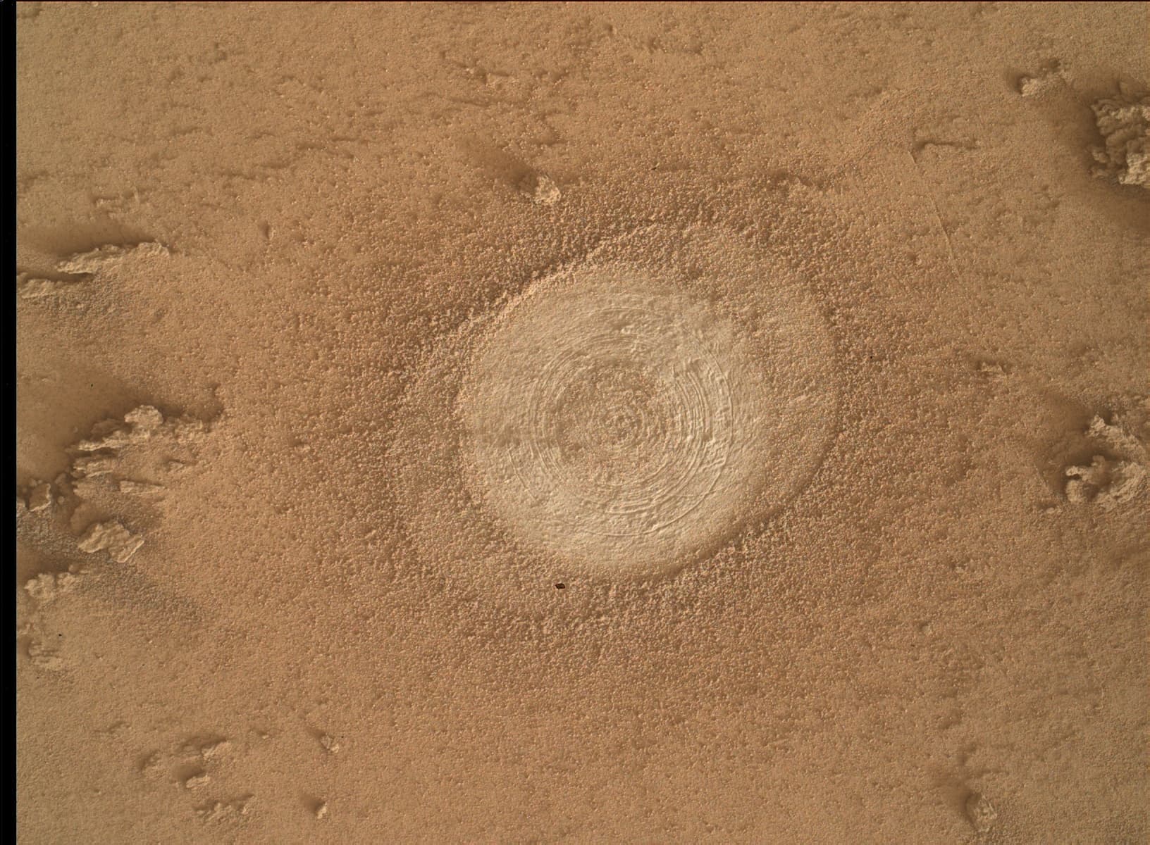 Foto do rover em Marte de 2026-04-13