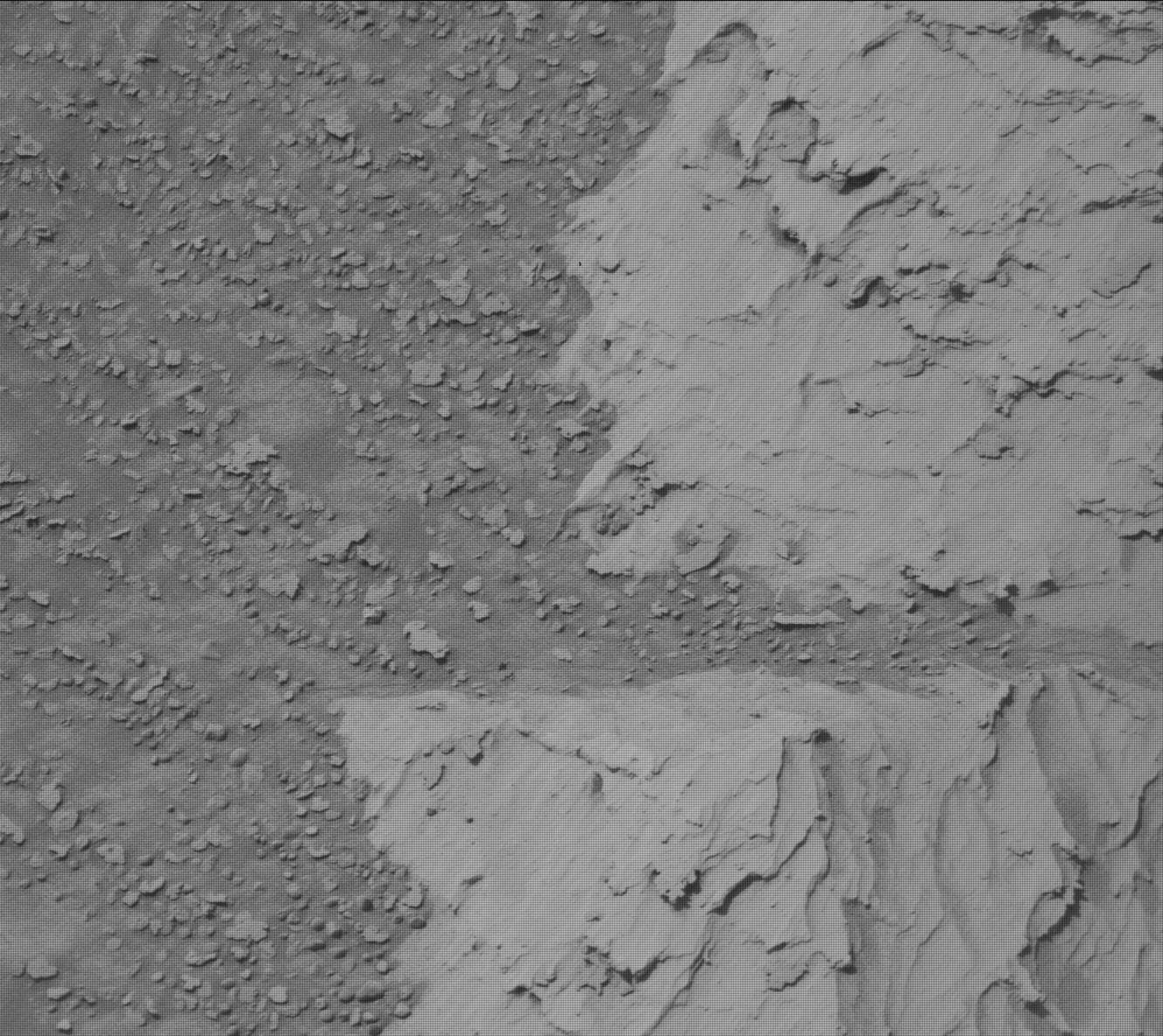 Foto de Marte da câmera MAST_RIGHT