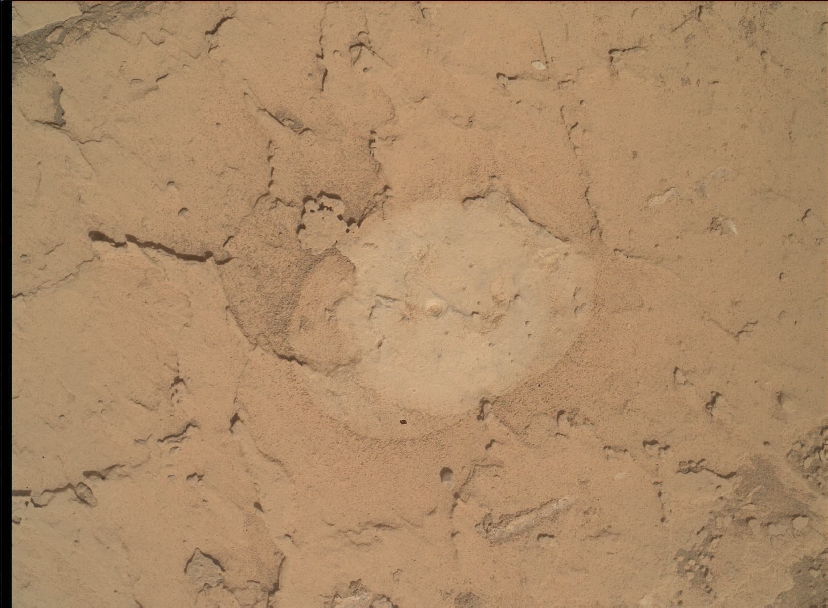 Foto de Marte da câmera MAHLI