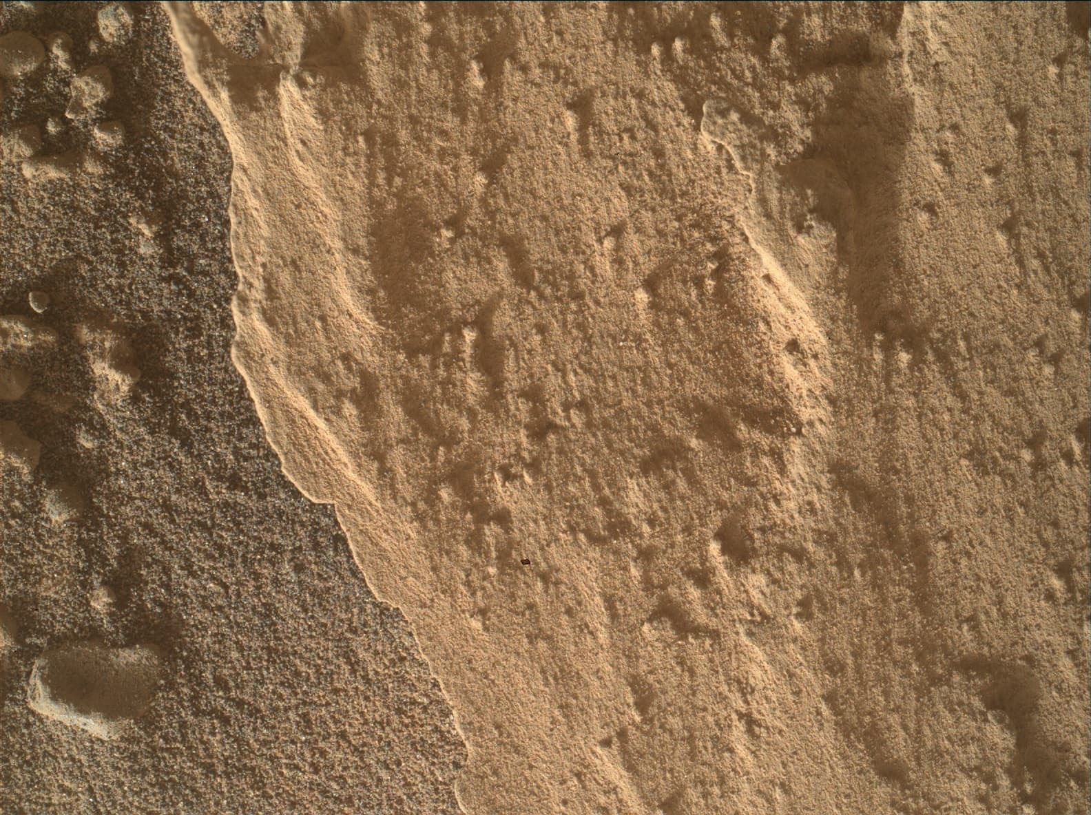 Foto de Marte da câmera MAHLI