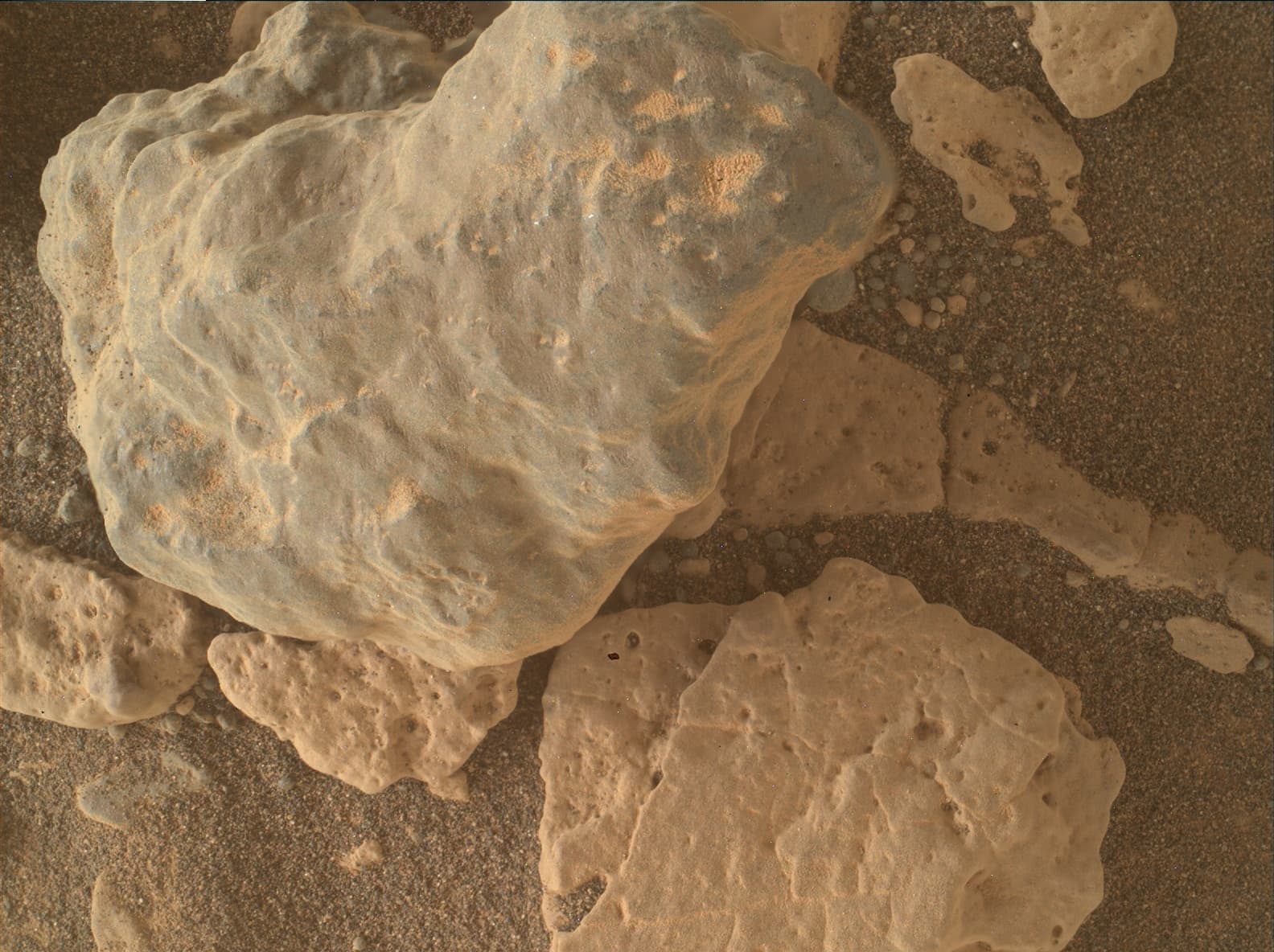 Foto de Marte da câmera MAHLI