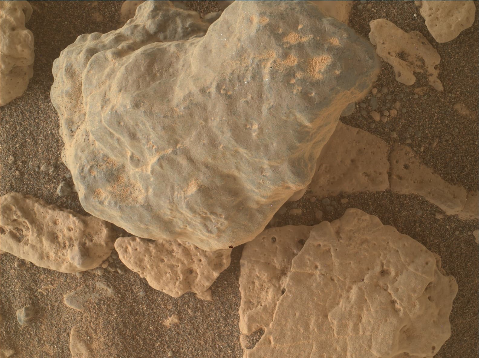Foto de Marte da câmera MAHLI