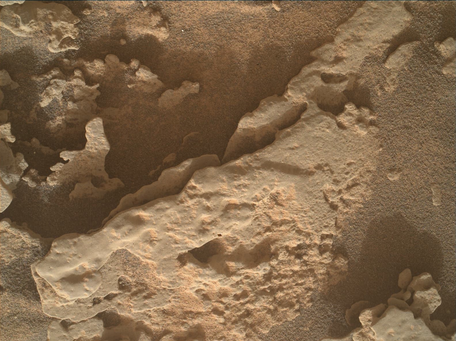 Foto de Marte da câmera MAHLI