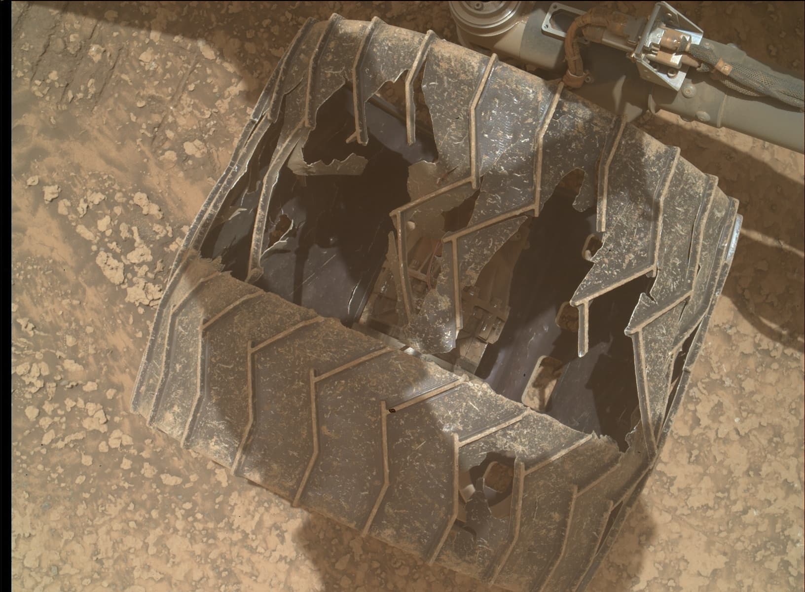 Mars image captured by MAHLI on Curiosity