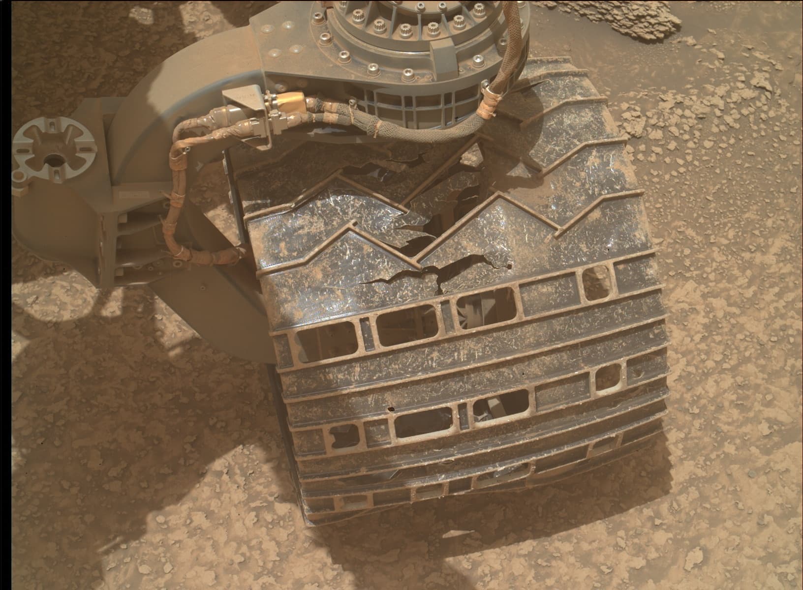 Mars image captured by MAHLI on Curiosity