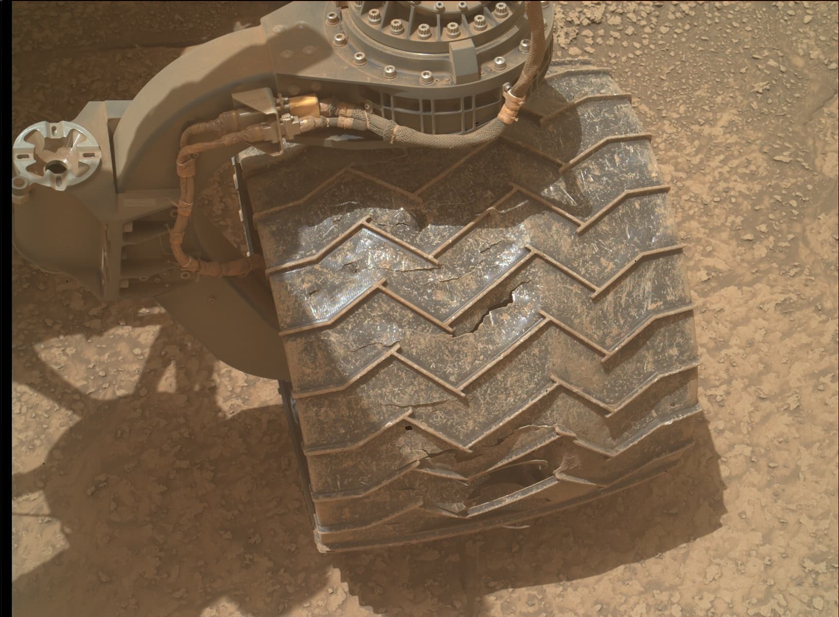 Mars image captured by MAHLI on Curiosity