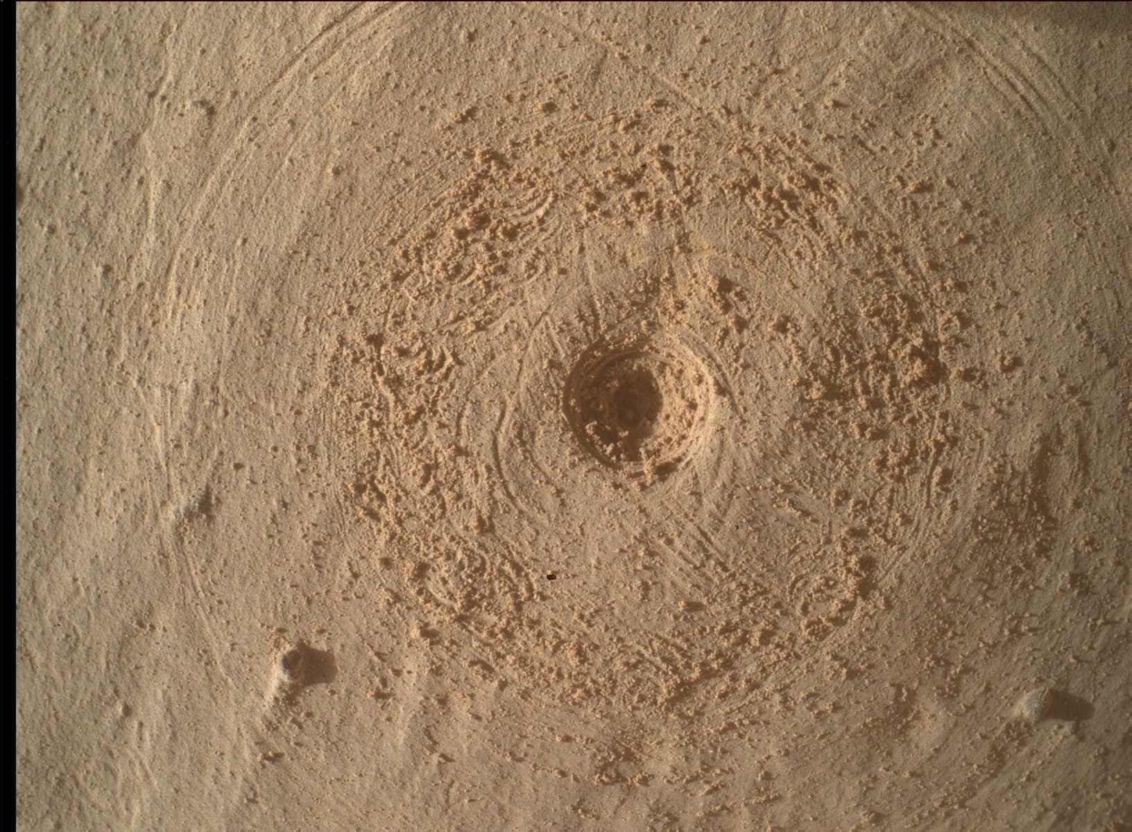Mars image captured by MAHLI on Curiosity