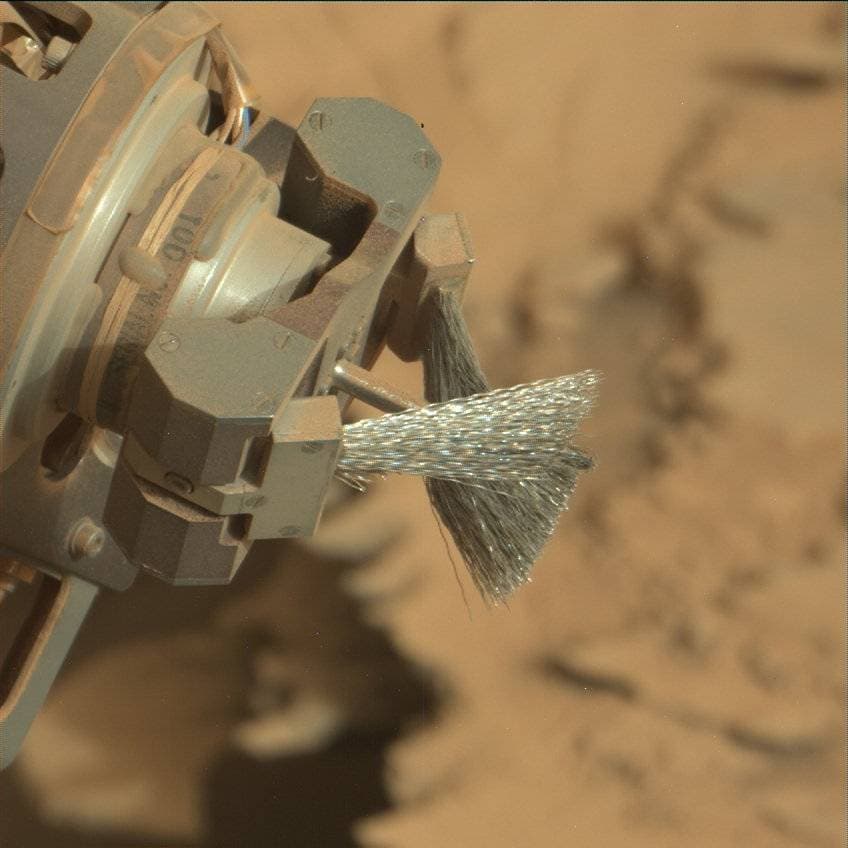 Foto do rover em Marte de 2026-08-12