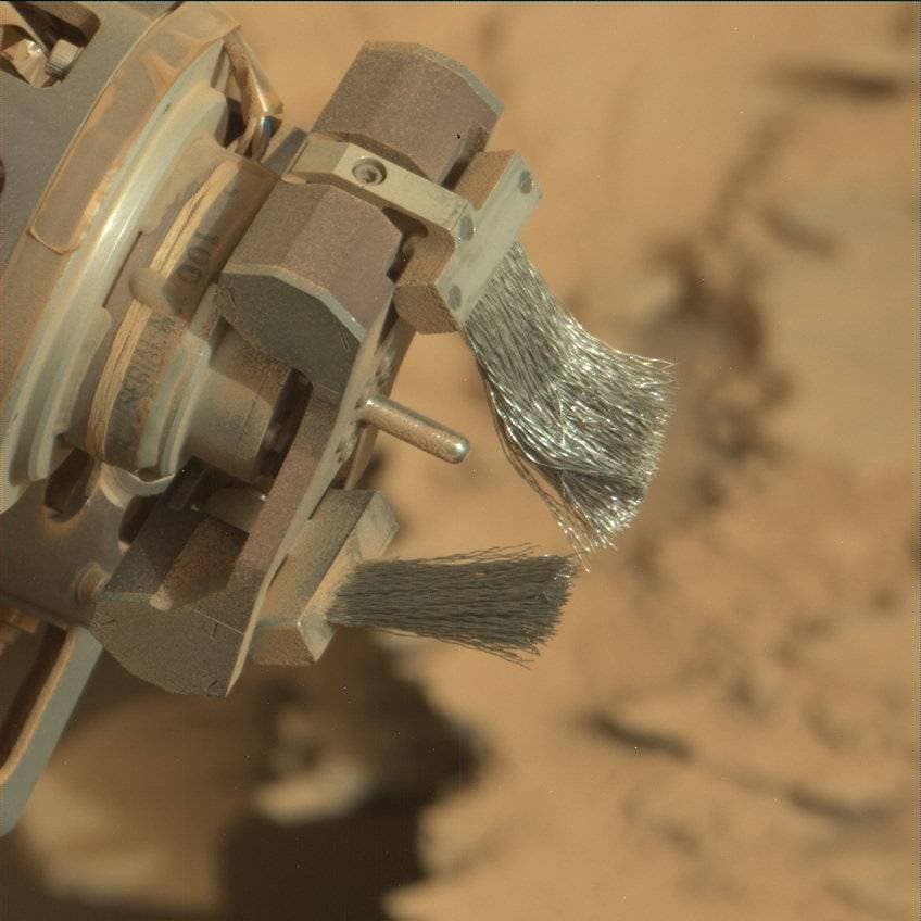 Foto do rover em Marte de 2026-08-12