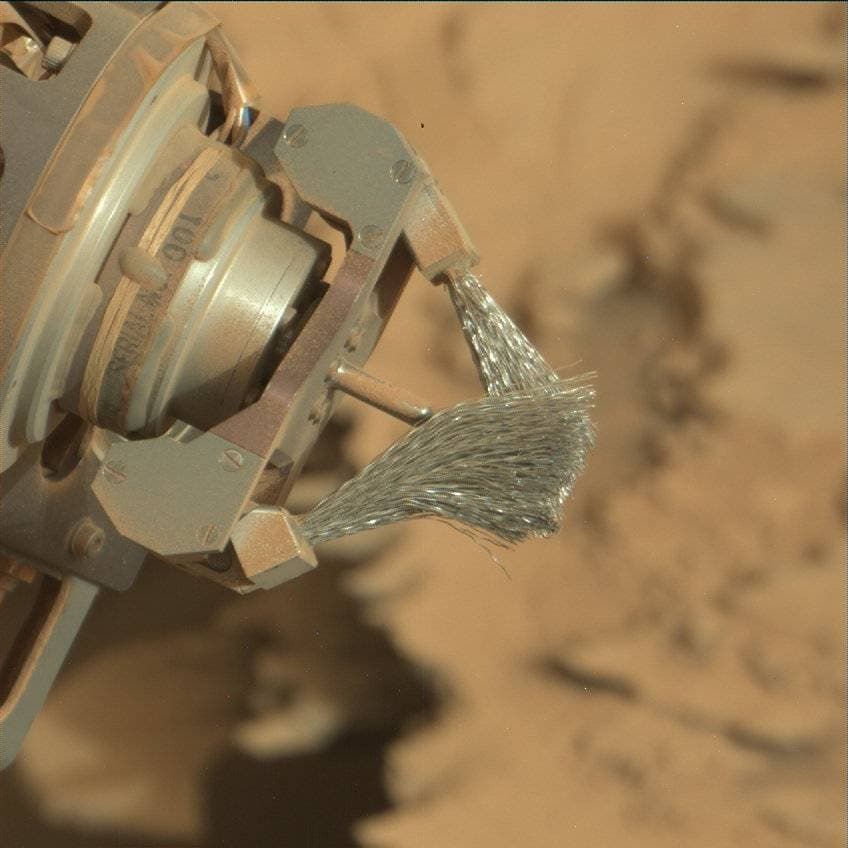 Foto do rover em Marte de 2026-08-12
