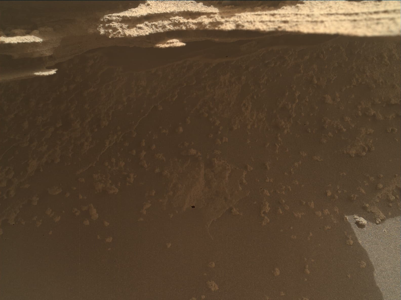 Foto do rover em Marte de 2026-08-13