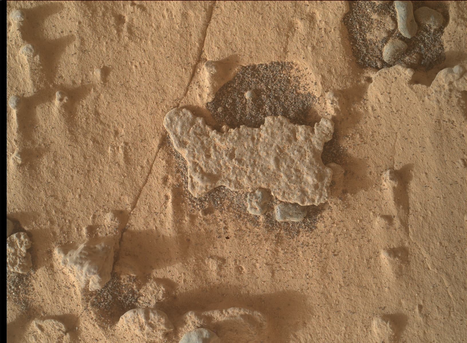 Mars image captured by MAHLI on Curiosity
