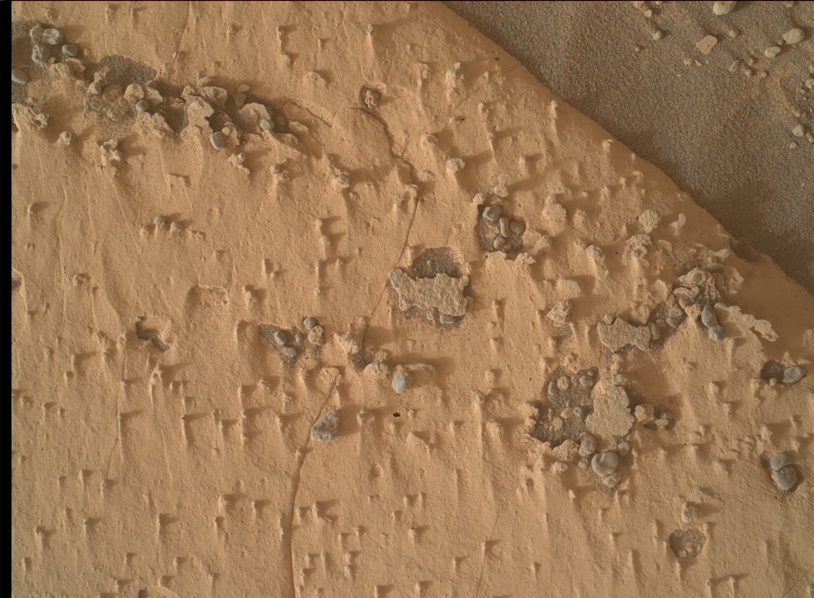 Mars image captured by MAHLI on Curiosity