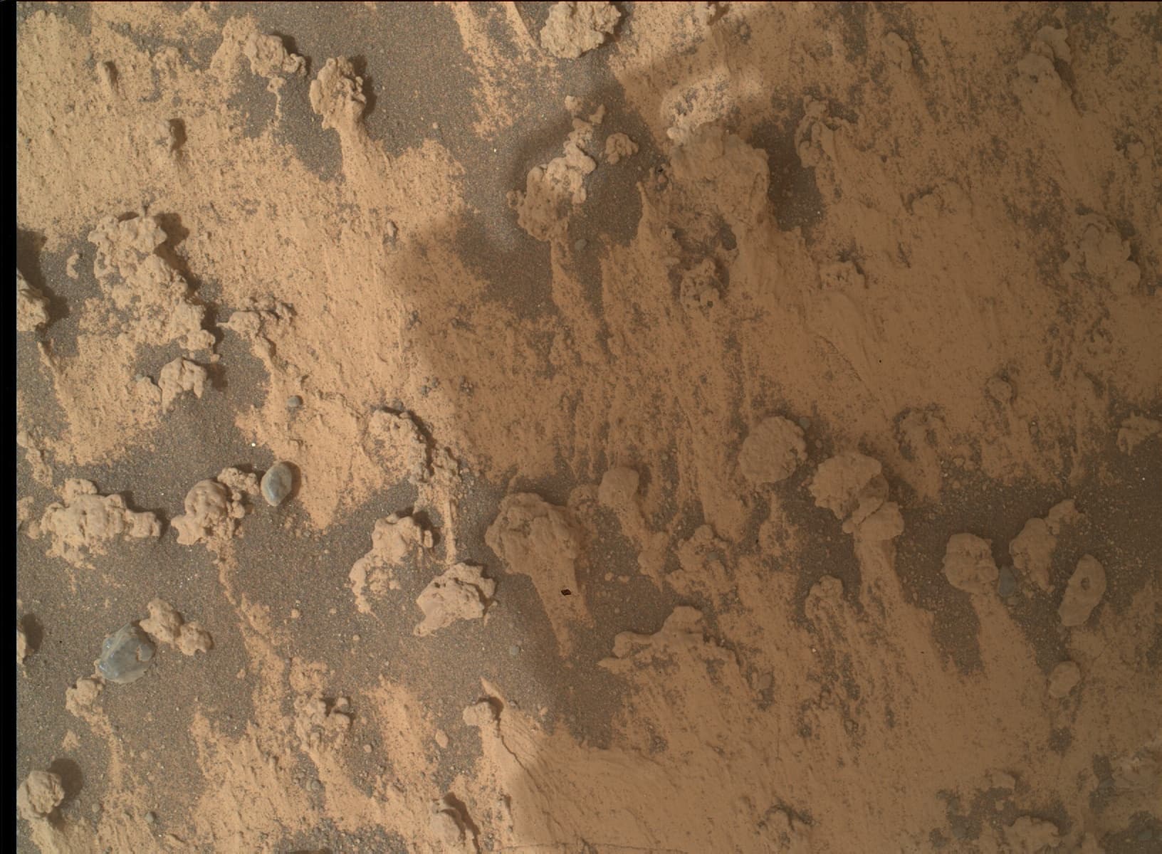 Mars image captured by MAHLI on Curiosity