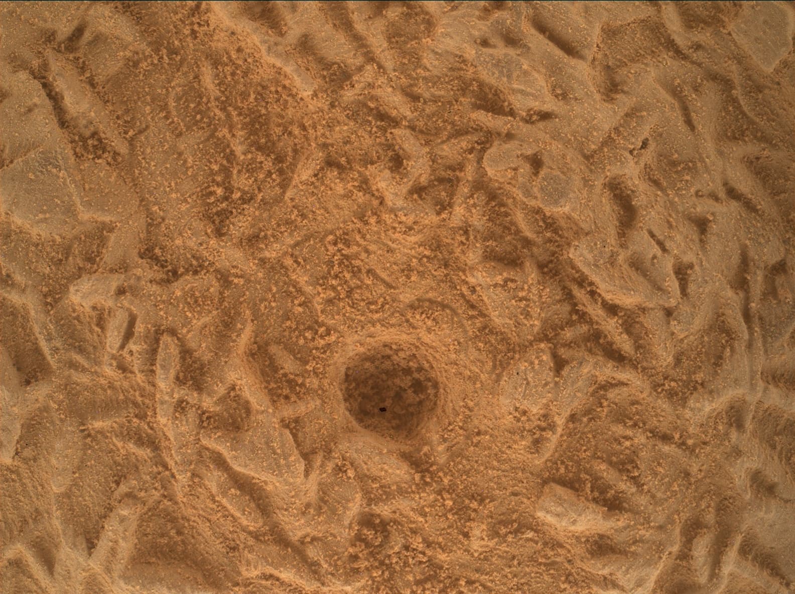 Foto de Marte da câmera MAHLI