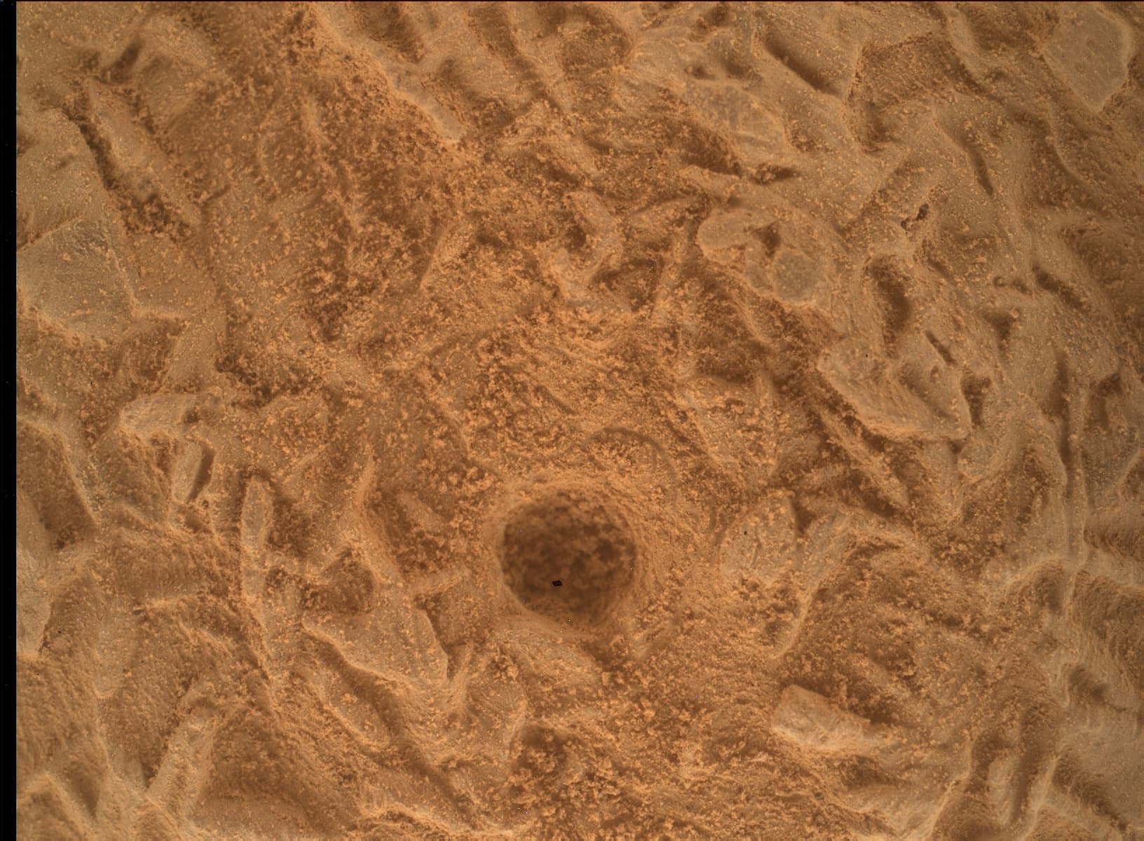 Foto de Marte da câmera MAHLI
