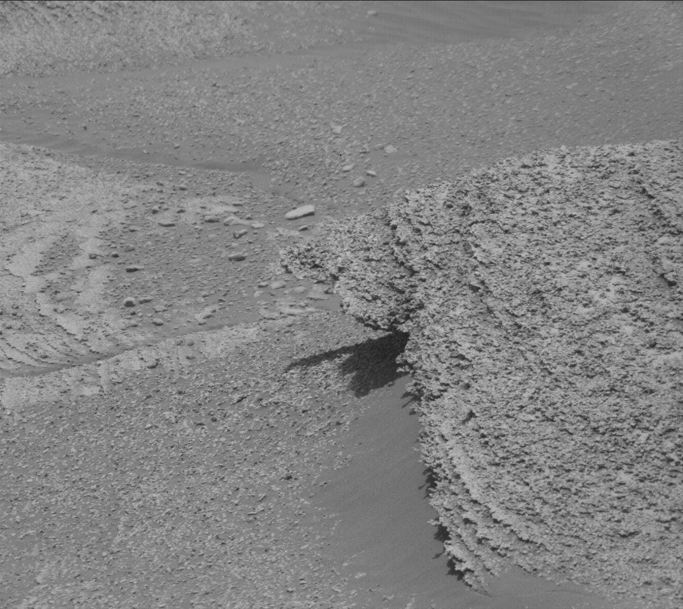 Mars image captured by MAST_RIGHT on Curiosity