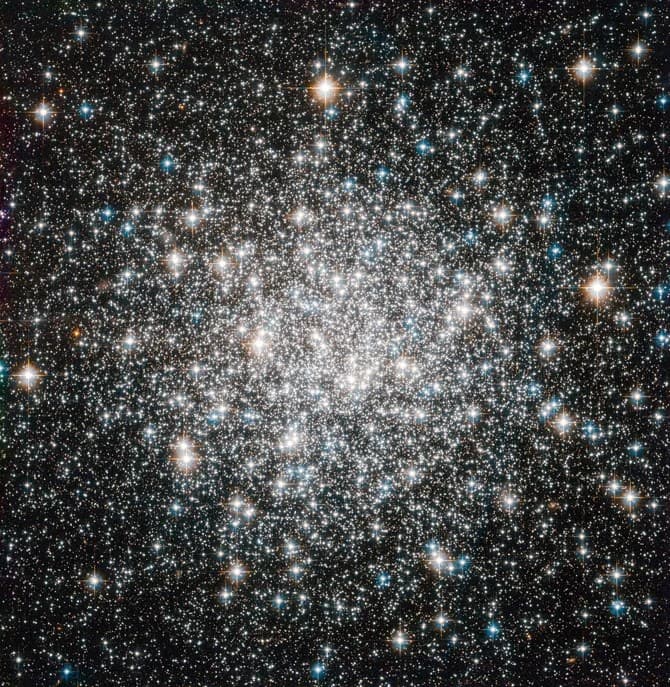 Hubble Sees a Ten Billion Year Stellar Dance