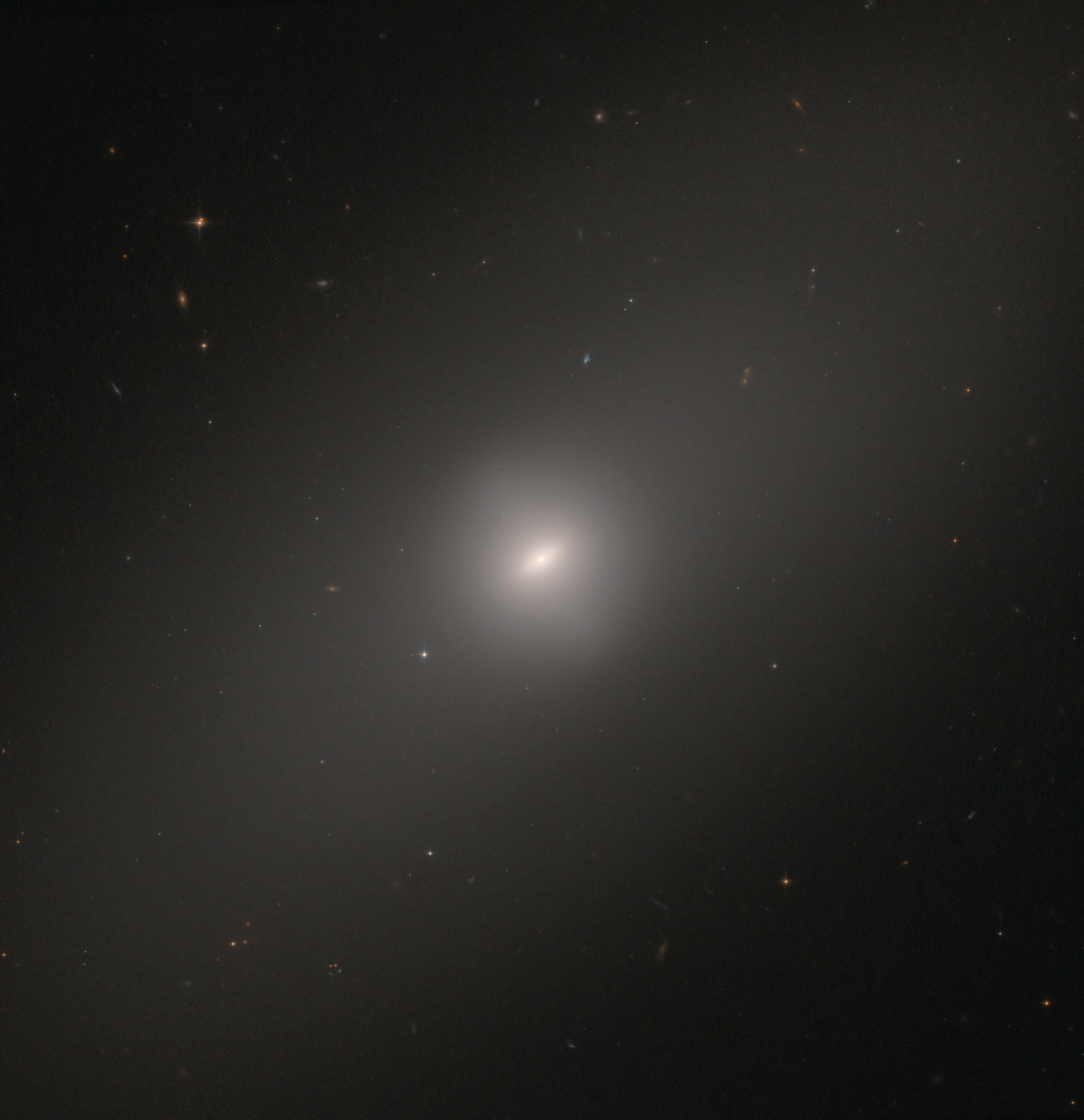 Hubble Views a Galaxy Settling into Old Age
