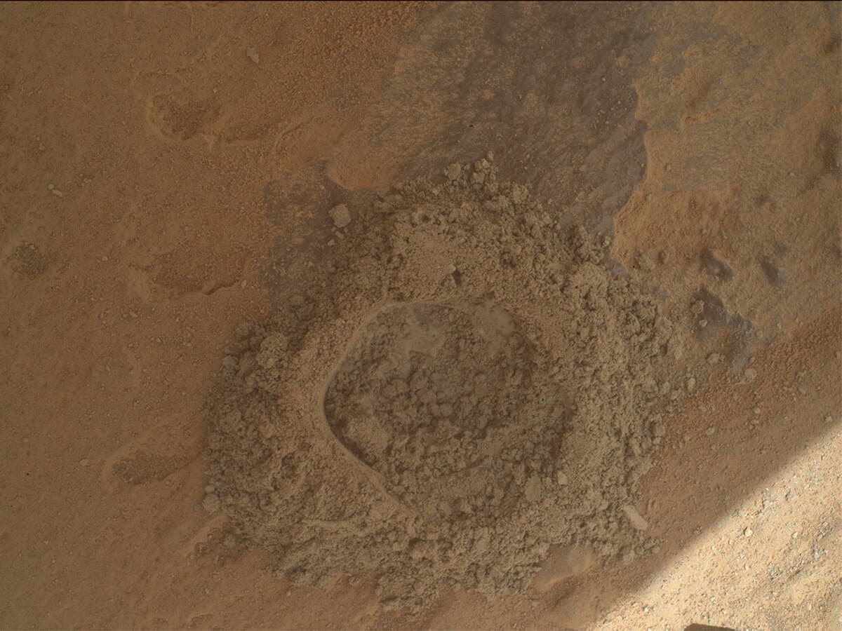 Sols 3746-3748: When Data Show Up Late…