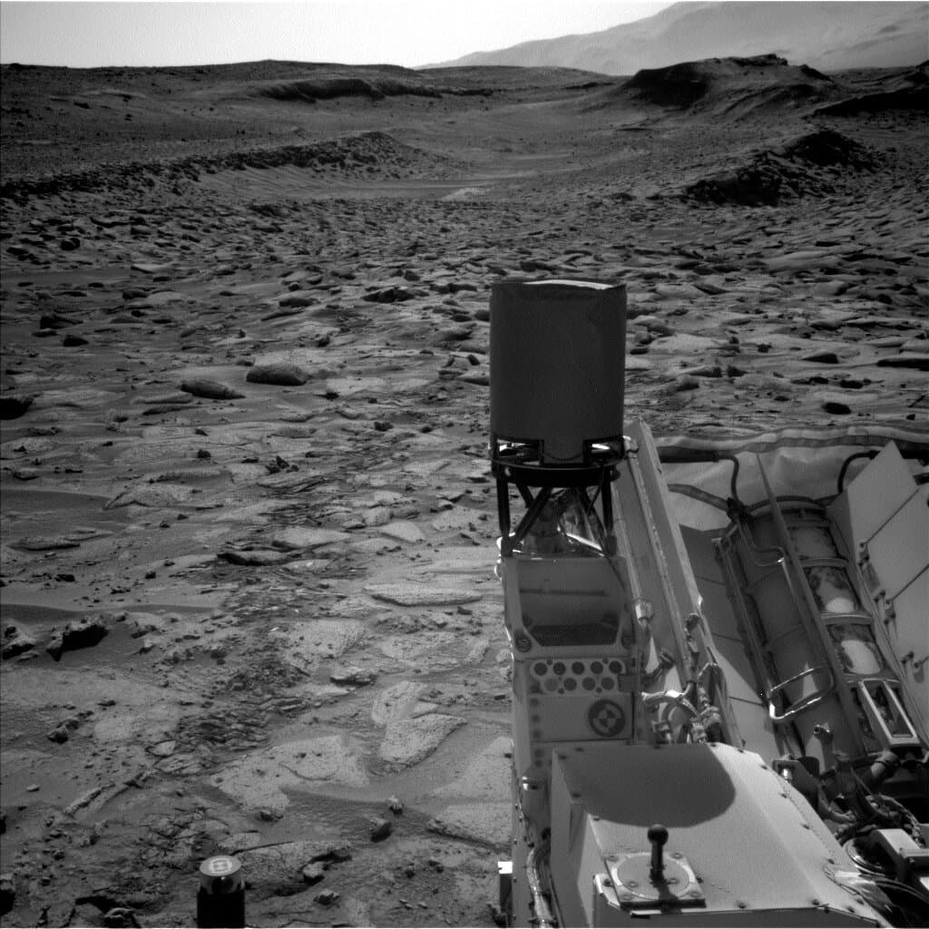 Sols 3861-3864: Continuing Along the Alternate Route