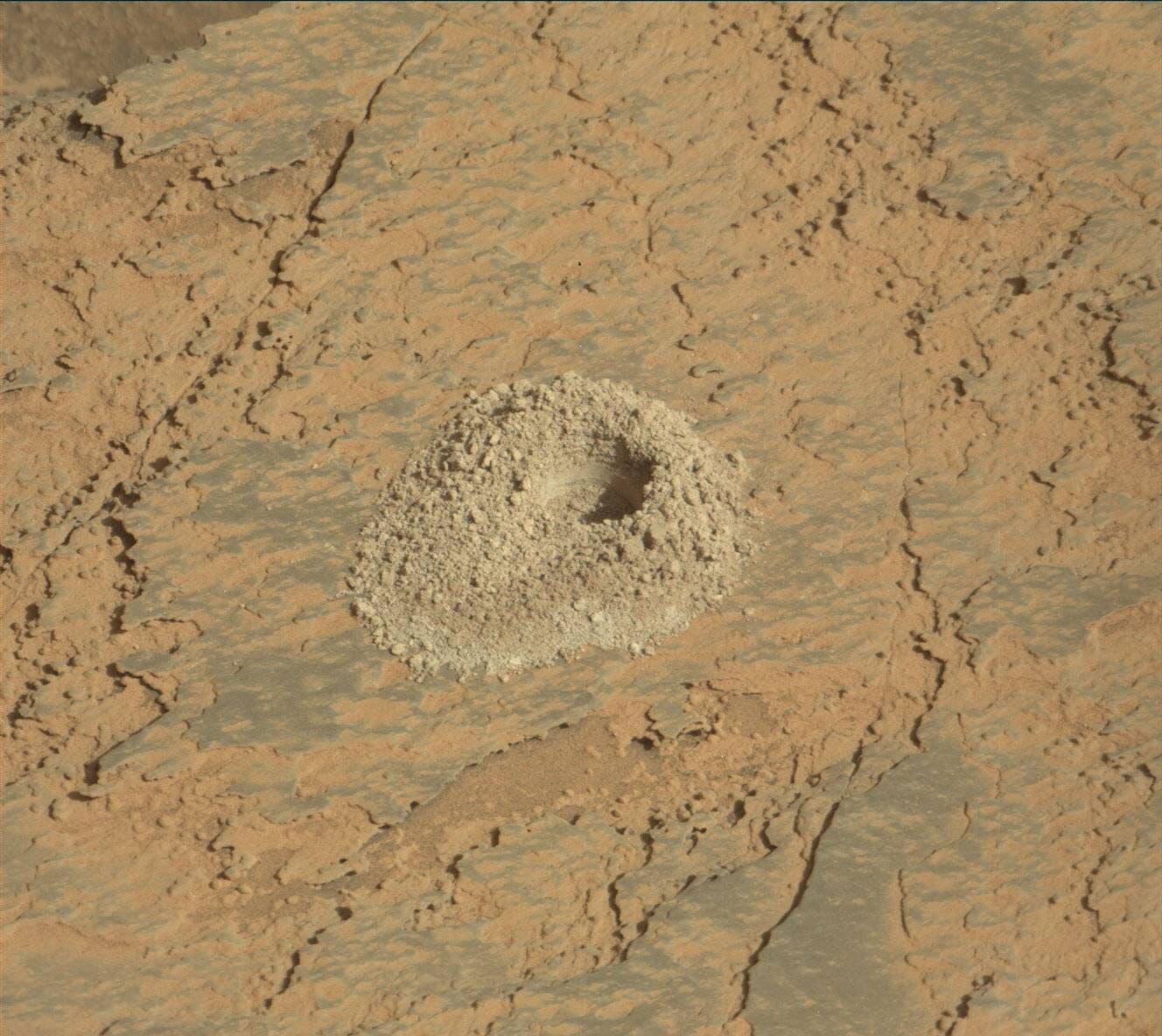 Sols 4112-4113: In The Presence Of Royalty