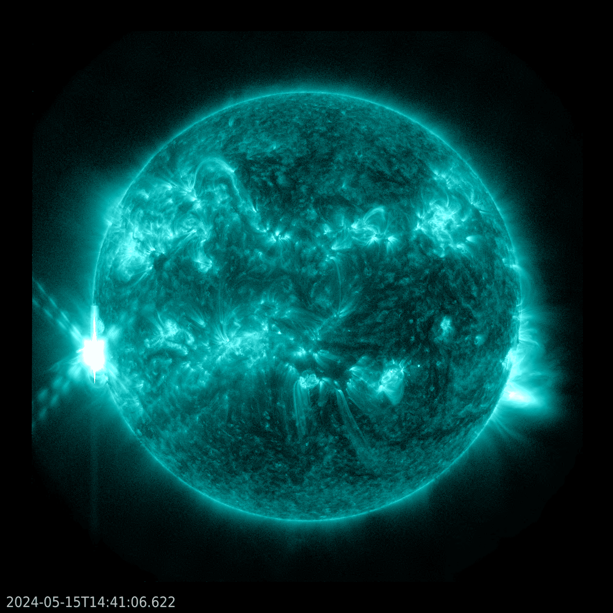 Strong Solar Flare Erupts from Sun