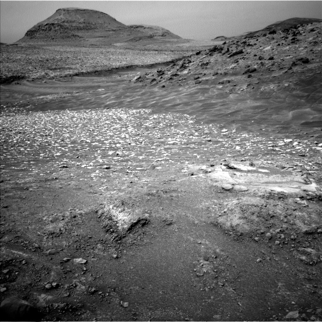 Sols 4199-4201: Driving Through a Puzzle