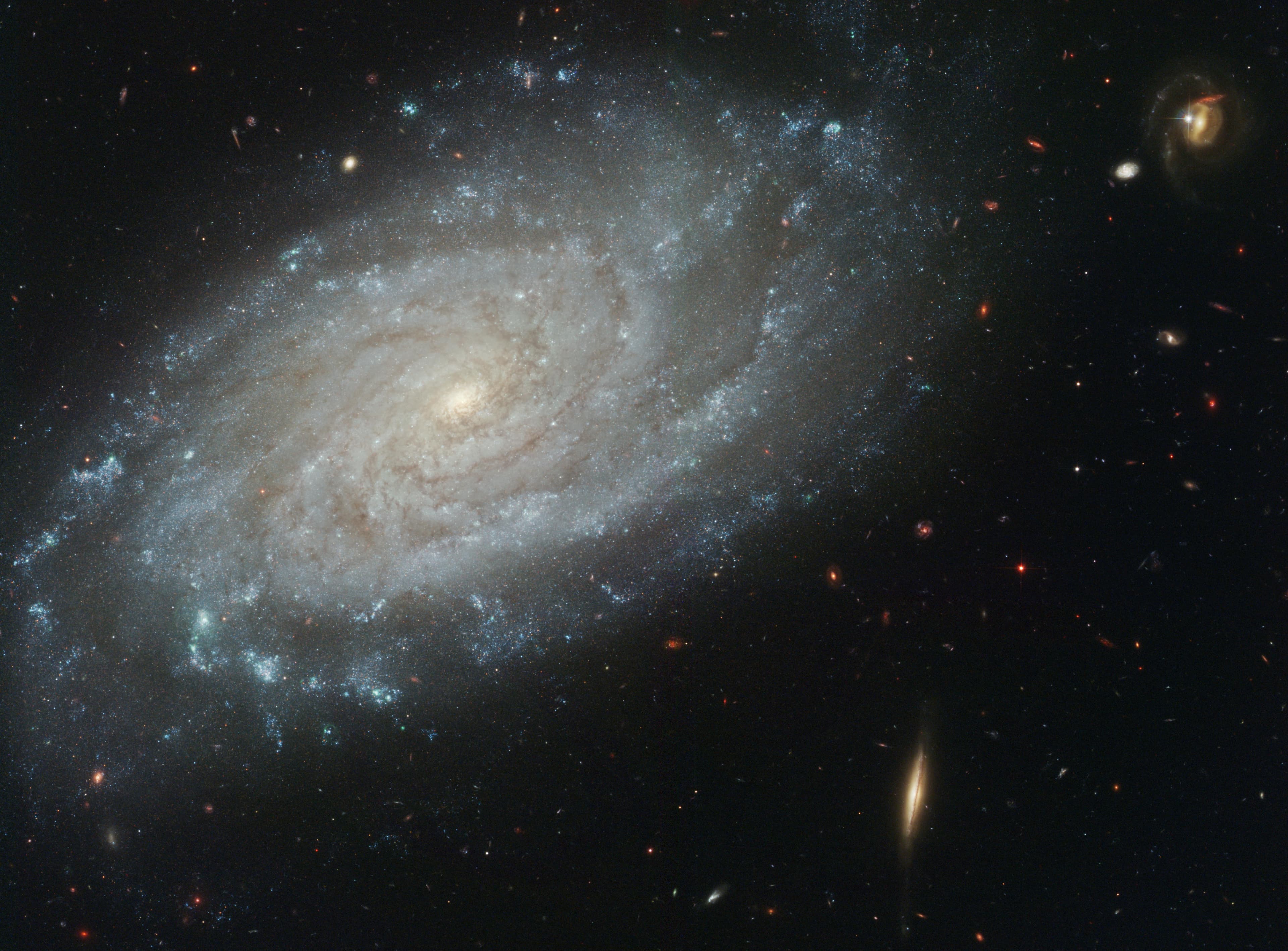 APOD: 2013 August 8 – NGC 3370: A Sharper View