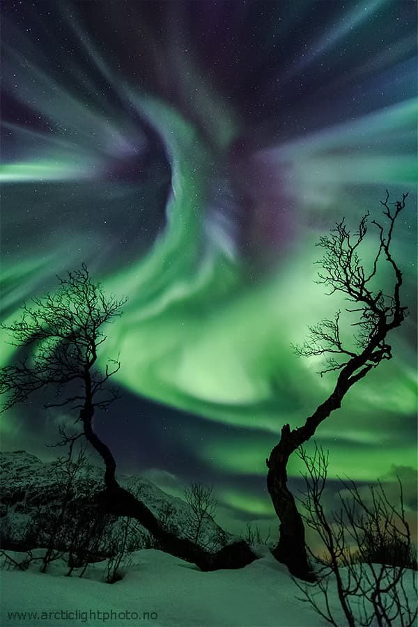 APOD: 2013 November 6 – Creature Aurora Over Norway