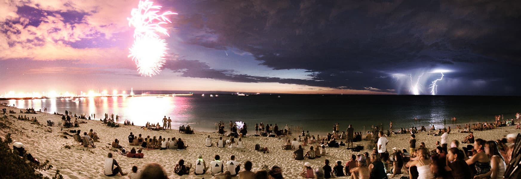 APOD: 2013 November 10 – Comet Between Fireworks and Lightning
