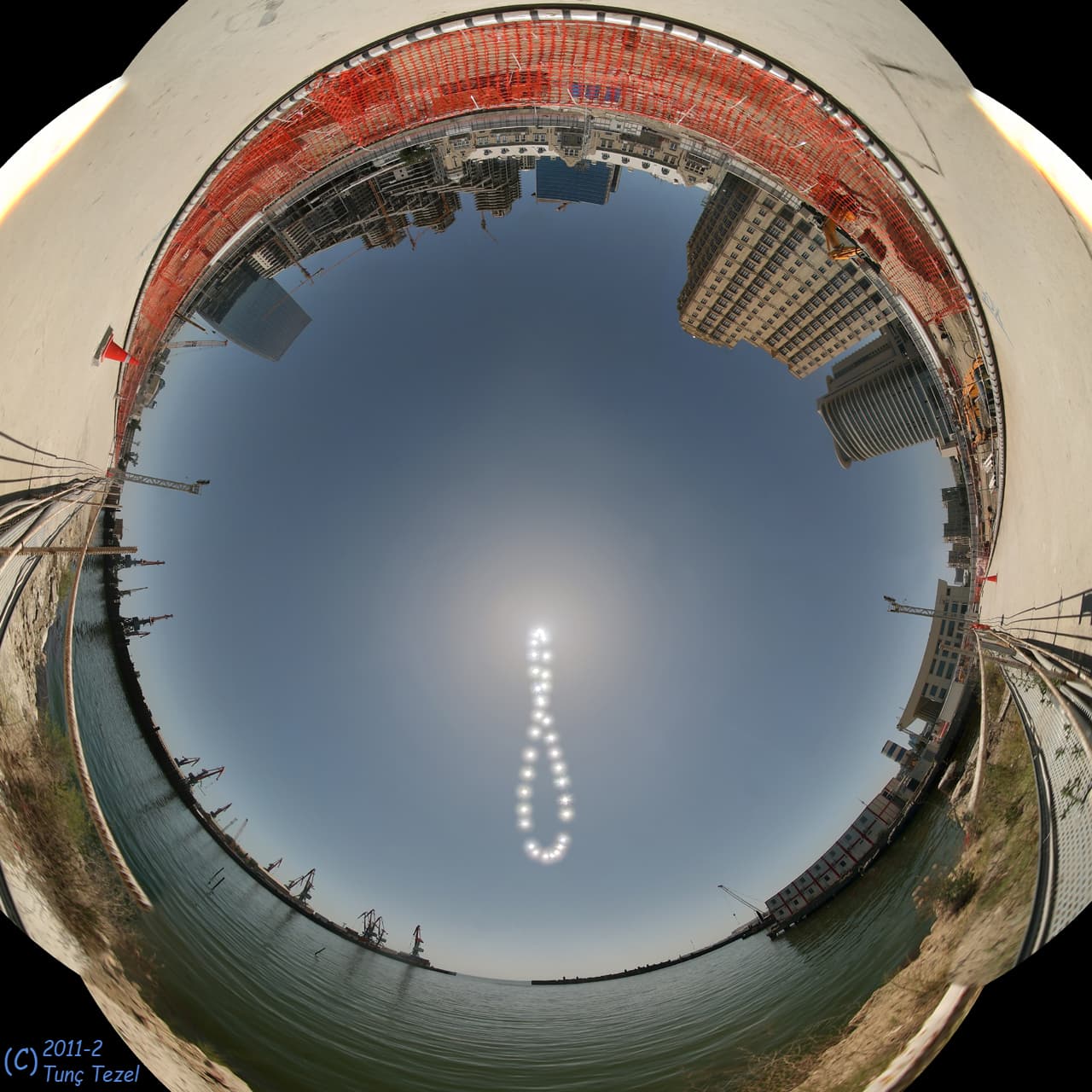 APOD: 2013 October 14 – High Noon Analemma Over Azerbaijan