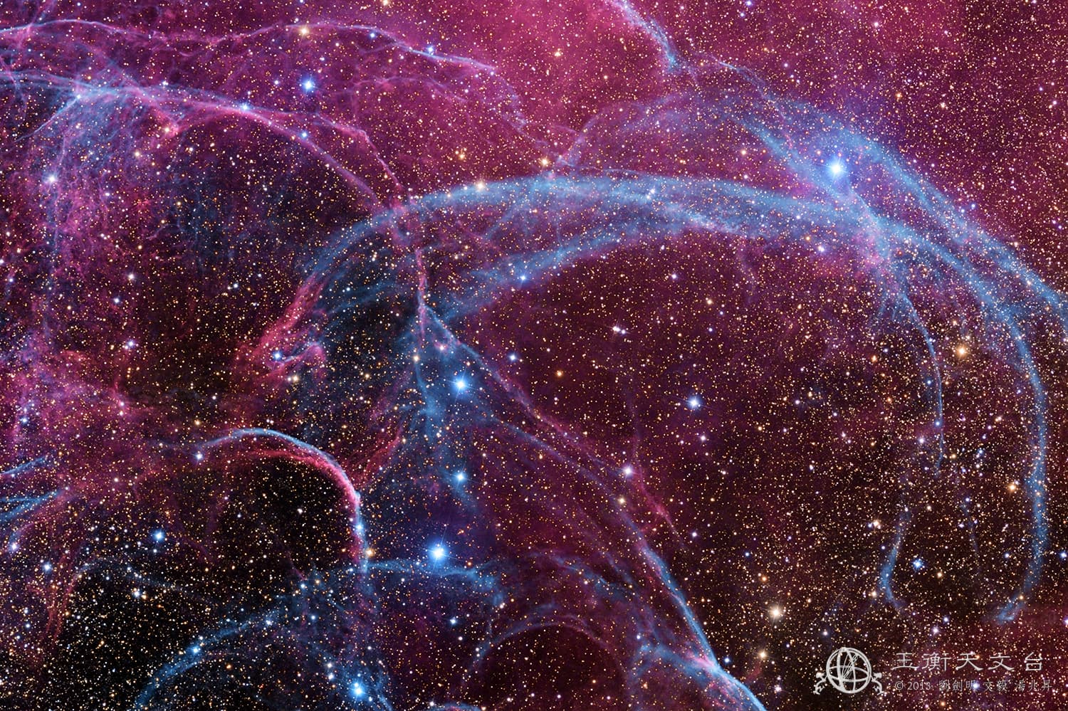 APOD: 2013 October 1 – Filaments of the Vela Supernova Remnant