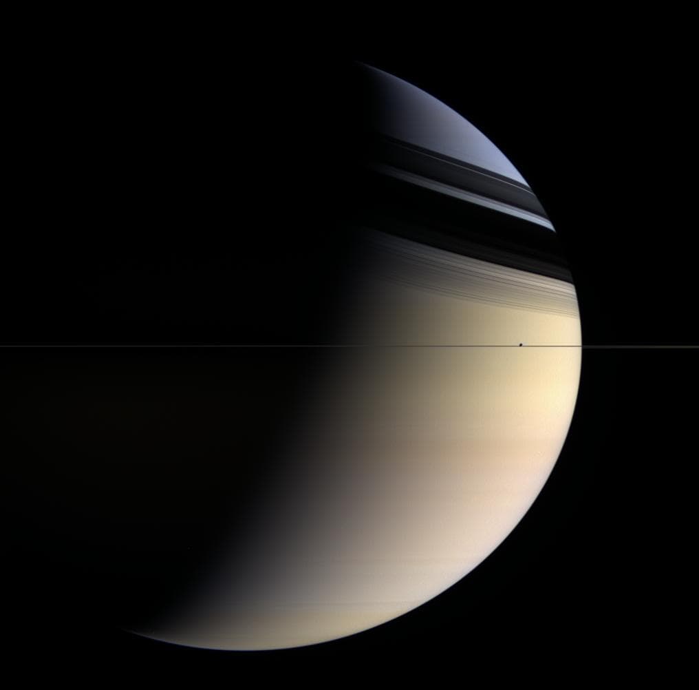 APOD: 2014 April 13 – Saturn in Blue and Gold