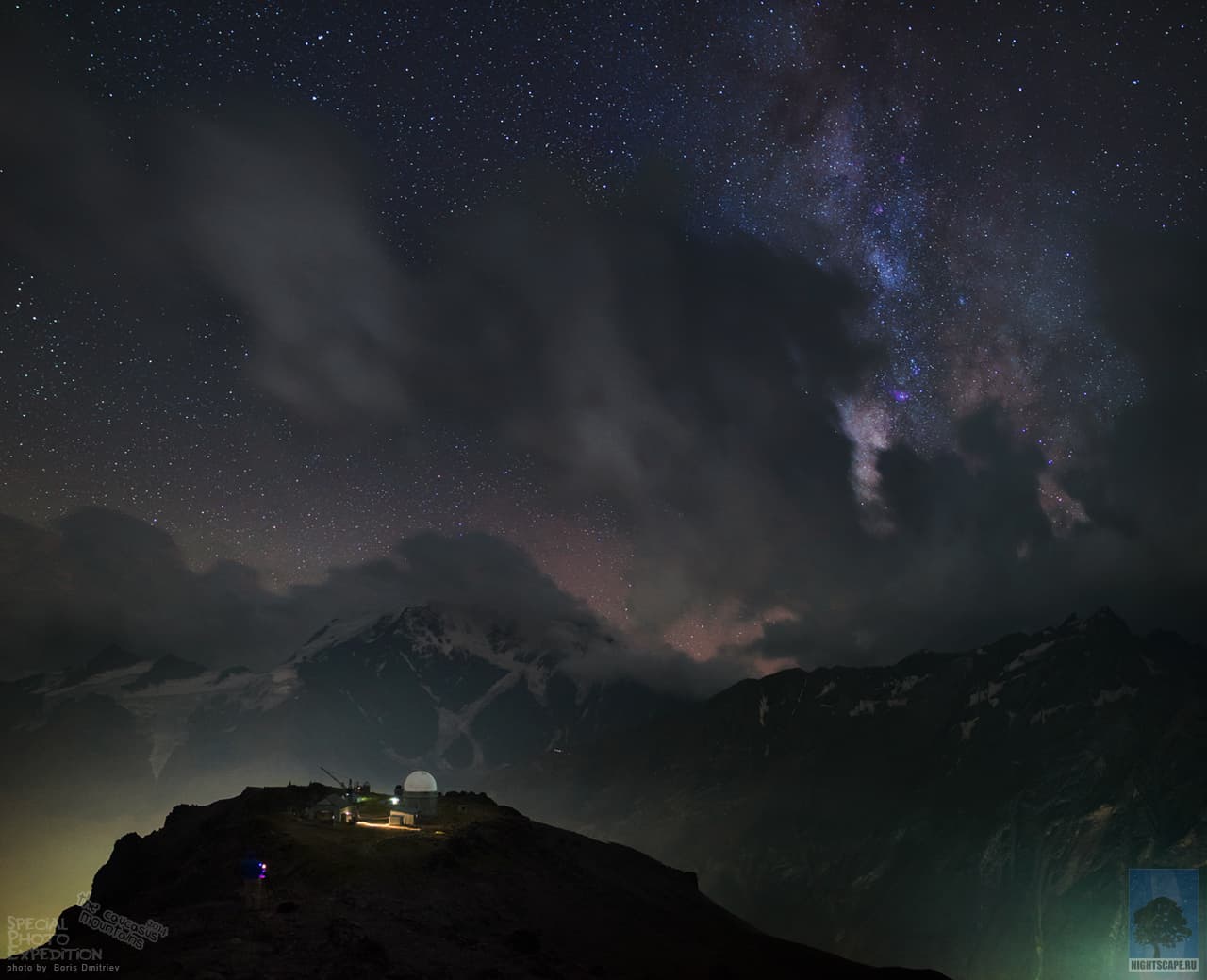 APOD: 2014 December 30 – Observatory, Mountains, Universe