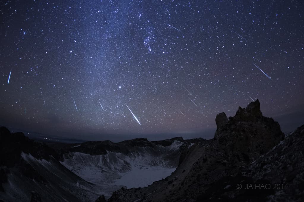 APOD: 2014 December 27 – The Winter Shower