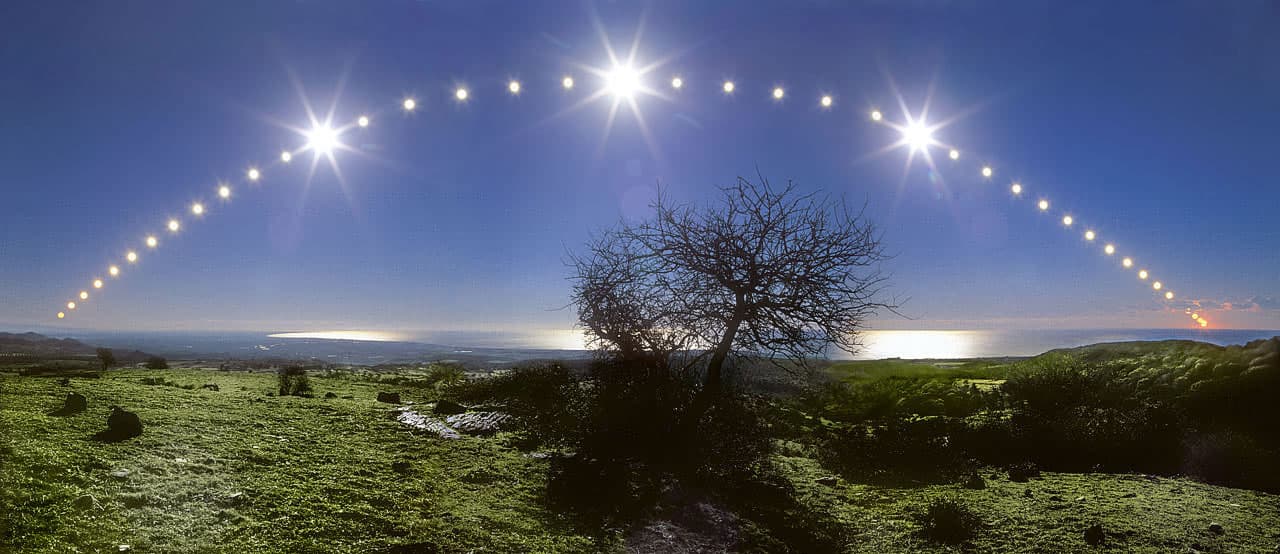 APOD: 2014 December 21 – Tyrrhenian Sea and Solstice Sky