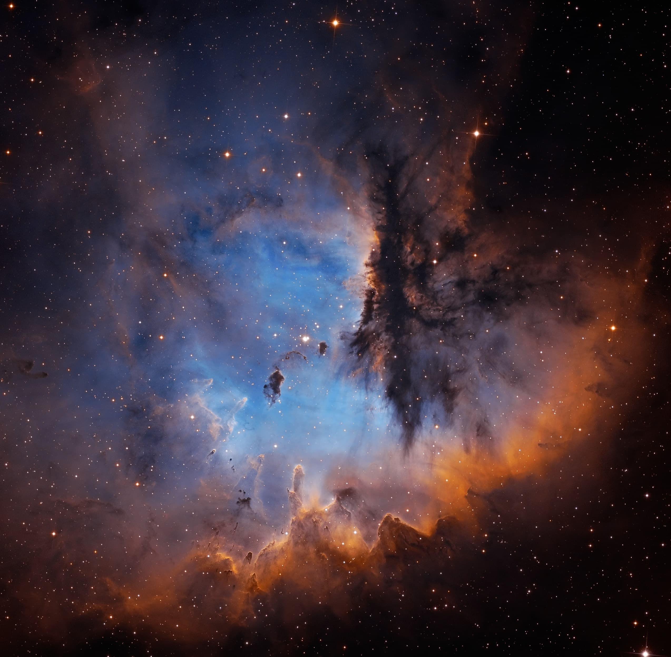 APOD: 2014 November 28 – Portrait of NGC 281