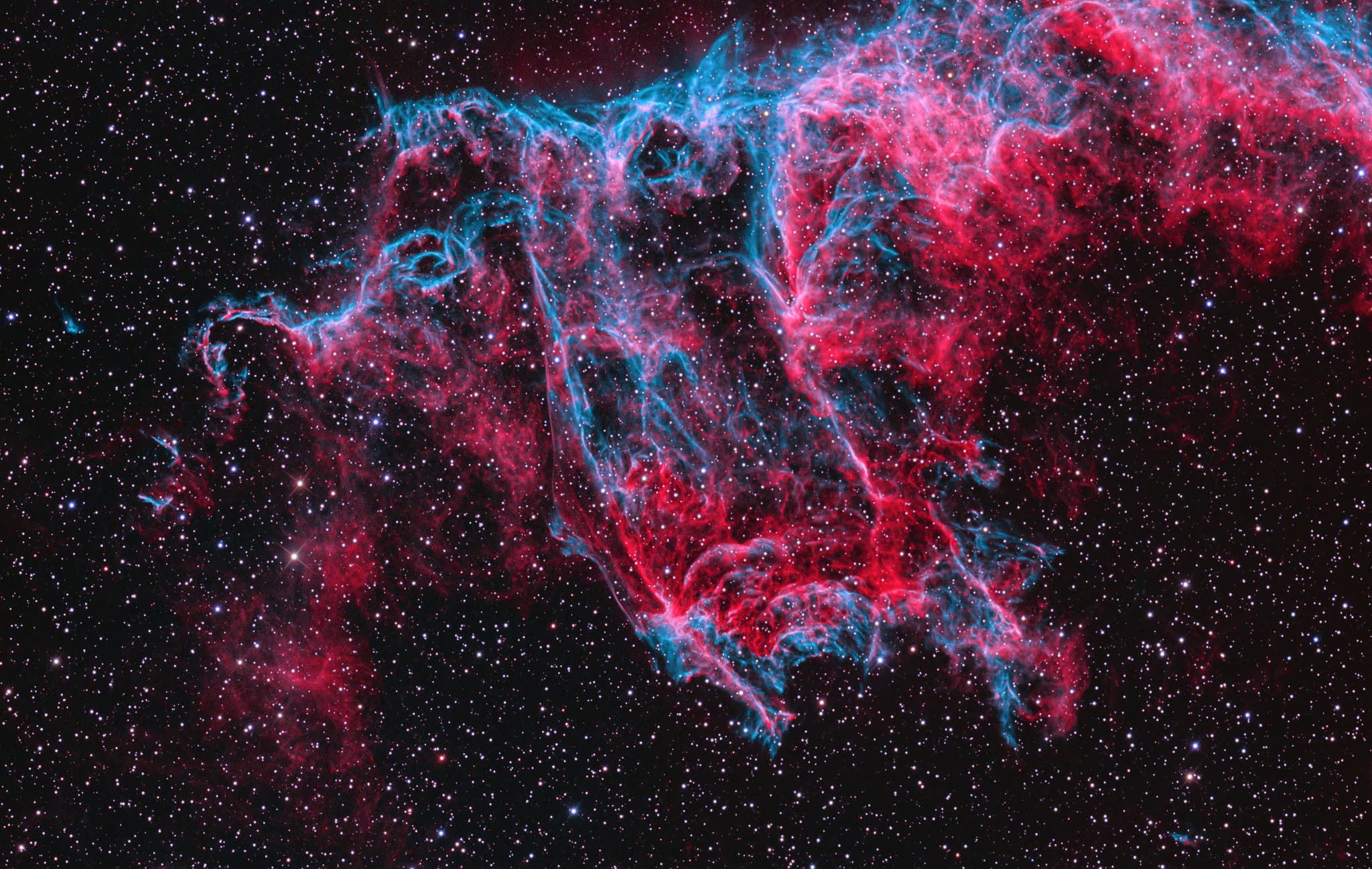 APOD: 2014 October 30 – A Spectre in the Eastern Veil