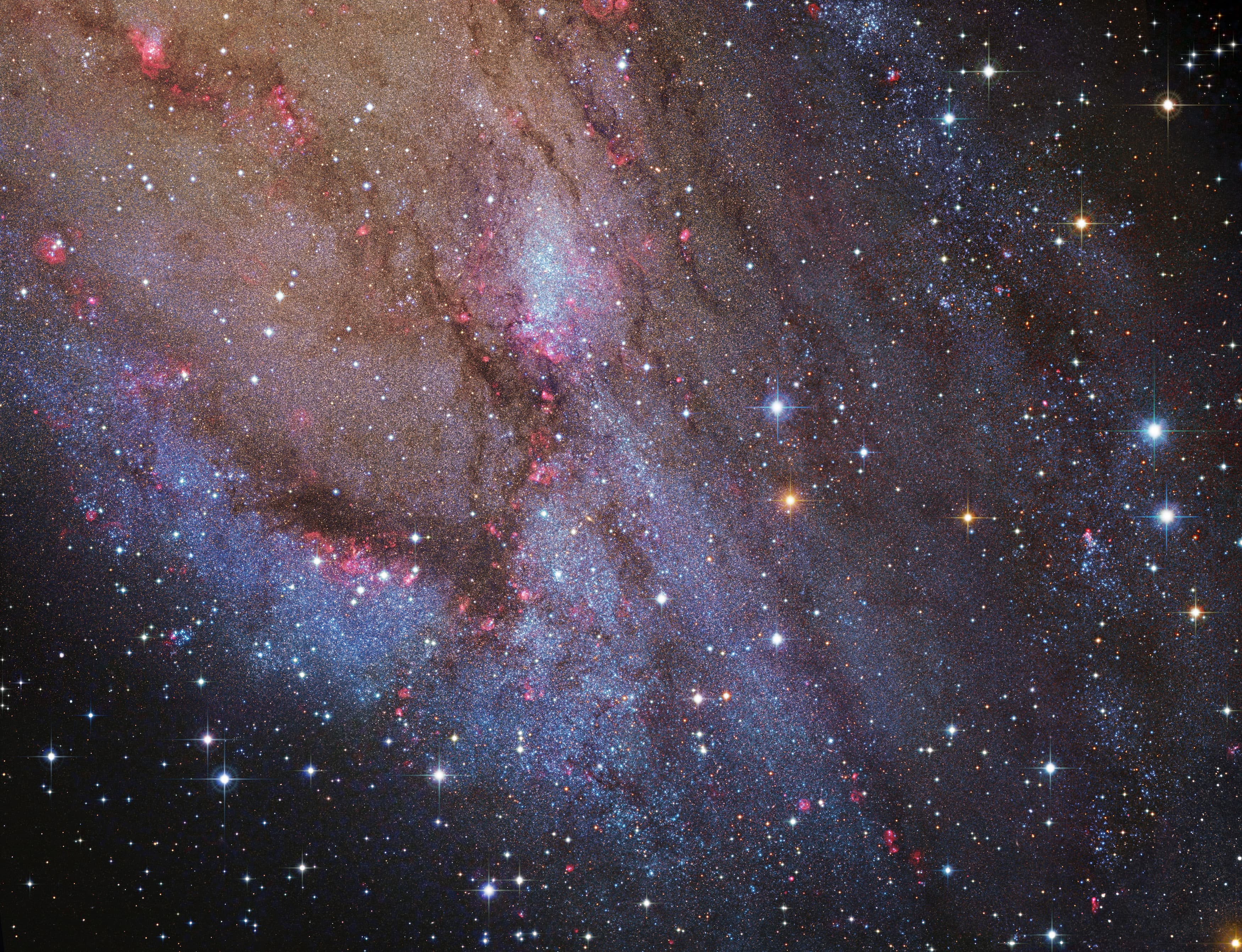 APOD: 2014 September 25 – NGC 206 and the Star Clouds of Andromeda